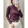 Camiseta de manga larga para mujer de algodón puro de alta calidad con cuello semi-alto, cuello blanco pequeño de pie, corte ligeramente holgado, adecuada para primavera y otoño, se puede usar como capa interior o sola, moderna