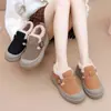 Zapatos Nuevos de Invierno 2025 para Mujer Venta Cruzada Dropshipping Antideslizantes Forrados de Felpa Cálidos Cómodos Sin Cordones Zapatos de Algodón para Mujer