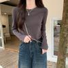 Camiseta sencilla de manga larga de color liso que combina con todo, otoño 2023, nueva camiseta interior de manga larga con cuello redondo y bajo ajustado para mujer