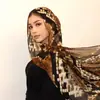 Serie de acuarela de Amazon transfronteriza Chal de poliéster satinado estilo étnico Bufanda para la cabeza de mujer étnica en stock