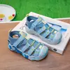 2026 Sapatos Infantis Coloridos para Exterior Estilo Verão Sandálias Esportivas Infantis Sapatos Vazados Respiráveis para Riacho Sapatos Fechados para Meninos