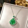 Cadena de clavícula de acero de titanio estilo retro nacional moda candado de paz de jade colgante de izaje todo partido temperamento accesorios de estilo chino de alta calidad