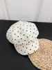 Boina Fresca de Lunares Estilo Coreano para Mujer Primavera Verano Circunferencia de Cabeza Grande Reduce Visualmente la Cara Sombrero Octagonal Moda Artística Versátil Gorra de Periódico