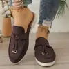 Novas mules femininas plus size sem cadarço com solas grossas, disponíveis em várias cores, em estilo britânico para uso ao ar livre