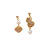 Aretes de Plata Recubiertos de Oro Real de 18K con Aguja de Plata, Circonita, Nácar, Calabaza Asimétrica y Cierre de Seguridad, Lujo Accesible, Aretes de Gama Alta para Mujer