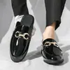Zapatos de cuero puntiagudos europeos y americanos de moda para hombre con bloques de color, zapatos formales casuales de talla grande, mocasines cerrados sin cordones para hombre