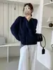 Abrigo-suéter de cuello redondo suave estilo coreano, nueva colección otoño/invierno 2026, elegante y de corte holgado, color liso, cárdigan de punto versátil para mujer