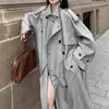 Chubasquero a Rayas de Doble Botonadura para Mujer 2025 Primavera y Otoño Holgado de Alta Calidad Resistente con Cordones Forma Media
