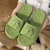 Pantuflas de Verano para Mujer con Sensación de Pisar Heces, Antideslizantes para Uso en el Baño, Pantuflas Gruesas para el Hogar para Parejas, Sandalias de Verano para Hombre para Exteriores