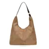 Bolsa tote de camurça para mulheres, grande capacidade, bolsa de ombro, novo estilo 2026, moderna, retrô, versátil, bolsa de ombro para o dia a dia, tendência
