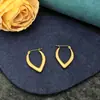 Moda Europeia e Americana Brincos Geométricos Simples de Coração High-End Leve Luxo Versátil Aço Inoxidável Não Desbota Brincos de Nicho