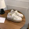 Aumento de Altura de 6CM ~ Zapatillas de Entrenamiento Alemanas de Suela Gruesa para Mujer 2026 Nuevas Zapatillas Versátiles Blancas Satinadas Deportivas de Plataforma Casuales