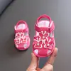 Sandalias de Bebé Verano Niña Zapatos Chirriantes para Bebé Antideslizantes Suela Suave 1-3 Años Zapatos para Niños Pequeños Bebé Princesita Punta Cerrada 2