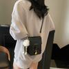 Bolso Pequeño de un Solo Hombro Simple y Popular para Mujer 2025 Nuevo Estilo Coreano Moda Empalme Bolsa para Teléfono Móvil Estilo Extranjero Bolso Cuadrado Pequeño Cruzado