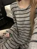 Pijama Rayado para Pareja de Mujer, Otoño e Invierno, Cuello Redondo, Mangas Largas, Estilo Nuevo, Holgado y Sencillo, Conjunto de Ropa de Casa de Moda Estilo Coreano