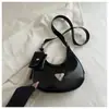 2026 Nuevo Bolso Blanco de Media Luna Estilo Francés, Bolso de Hombro Cruzado de Gama Alta para Debajo del Brazo, Versátil Bolso Tipo Dumpling para el Día a Día