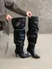[]2026 Novas Botas Europeias e Americanas Longas com Salto Bloco de Cano Largo Amassado, Bico Fino, Sem Passar do Joelho