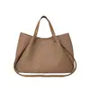 Bolsa de Ombro Único com Padrão Trançado para Mulheres 2026 Nova Moda Versátil para o Dia a Dia Bolsa de Mão Tote Textura de Alta Qualidade Fashion Versátil