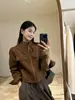 Tamaño actualizado. Elegante chaqueta corta de gamuza estilo francés y vintage, perfecta para figuras petite, una elegante chaqueta de cuero