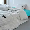 Juego de Cuatro Piezas Minimalista Nórdico 100% Algodón Puro, Adecuado para Todas las Estaciones, Juego de Tres Piezas de Sábana y Funda Nórdica Rayada de Lujo Ligero