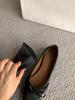 Sapatilhas Elegantes de Seda e Cetim Francês Bico Fino Boca Rasa Aumento Interno Pequenos Sapatos de Couro Outono 2024