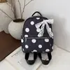 Bolsa de viaje de tela de lunares, gran capacidad, elegante y ligera, mochila casual para mujer para exteriores, moderna y versátil para ir al trabajo, mochila para mujer
