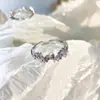 Anillo Abierto de Lujo Ligero Retro para Mujer, Color Plateado con Circonia Microincrustada, Anillo para Dedo Índice, Estilo Minimalista Único, Anillo de Diseño de Nicho