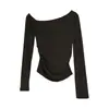 Camiseta blanca de manga larga con hombros descubiertos y cintura fruncida para mujer, nuevo estilo americano otoño 2026 top picante de hombros descubiertos para chica