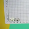 Pajarita de Lunares Blancos y Negros Combinación de Colores Parche de Plástico de Alta Gama Funda para Teléfono Móvil Accesorios para el Cabello Bolsa de Juguetes Material