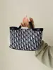 Bolsa Transversal Bucket D com Estampa Monograma e Bordado para Comércio Exterior Transfronteiriço, Bolsa de Ombro Casual Versátil