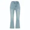 Jeans vintage de cintura alta com um efeito natural que realça o quadril, simples e versátil, modelador e valorizador, cropped com barra desfiada e um leve flare, perfeito para um look chique
