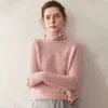 Suéter de Gola Alta Feminino Liso Simples e Versátil em Malha de Caxemira com Caimento Solto e Efeito Emagrecedor, Apresentando uma Gola Sobreposta para Camadas