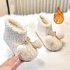 Zapatos de invierno para niñas, con suela antideslizante, plantilla suave y forro de felpa para abrigar, perfectos para usar en interiores