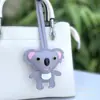 Nova Boneca Coala Bolsa de Couro Pingente Chaveiro Pingente Presente para Melhor Amiga Mochila de Nicho Bolsa Escolar Pingente Joia