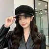 Chapéu Octogonal da Moda para Mulheres, Estilo Britânico e Coreano, Tendência Primavera e Outono Retrô Quente Versátil Chapéu de Couro, Boina de Celebridade da Internet