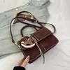 Bolso de Mano Cuadrado Pequeño de Bloques de Color de Moda 2026, Bolso de Hombro de Nicho para Viajes Diarios, Bolso Cruzado Versátil, Bolso de Mujer de Alta Gama