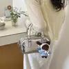 2026 Corea Nicho Bolso de Mano Boston Nuevo Estilo Chica Dulce Juvenil Colgante de Muñeca Simple Coreano Japonés Casual