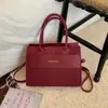 Bolso Tote Hombro Cruzado Casual Simple Grande de Capacidad con Patrón de Cocodrilo Estilo Europeo y Americano 2026 Nuevo