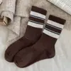 Meias de Lã Melad Outono e Inverno Femininas Color-Block Meias de Cano Médio Estilo Japonês Quentes e Grossas Roupa Exterior Meias Altas
