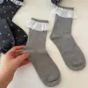 Calcetines grises de estilo preppy hasta la pantorrilla, colección de otoño, calcetines de algodón sin costuras, encaje de lunares, calcetines con lazo, calcetines versátiles de lunares