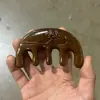 Peine de masaje de sándalo dorado para el cuero cabelludo, peine de meridianos de cinco dientes con cabeza redonda para el cuerpo, peine de masaje de sándalo universal para puntos de acupuntura al por mayor