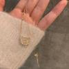 Elegante y con estilo Collar de oso m para mujer, Cadena larga única para suéter, Nuevo accesorio de nicho para mujer Cadena para clavícula