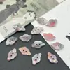 Botones coloridos pequeños de peces, mariposas, monedas, nubes, estrellas, triángulos, de dos agujeros irregulares y color degradado para ropa de niños y mujeres DIY