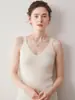 Nueva camisola de punto de cachemira pura con cuello en V 2026, corte ajustado, que realza la figura y perfecta como capa interior o top sin mangas