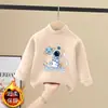 Camiseta Base Casual de Manga Longa Infantil para Meninos 2026 Novo Outono/Inverno Roupa Íntima Quente Top Térmico de Fleece com Gola Semi-Alta