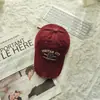 Gorra de Béisbol de Moda para Primavera y Verano para Hombres y Mujeres Jóvenes, Estilo Callejero con Letra B Grande, Diseño Desgastado, Visera Curva que Cubre el Rostro