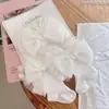 Conjunto de chapéu e meia INS para bebês meninas, chapéu fofo de gaze com flor e laço, touca de proteção para moleira de recém-nascido, Índia