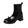 Botas finas de arco fresco e doce estilo coreano 2023 outono e inverno novas botas curtas de couro de fada de salto médio grosso e bico redondo