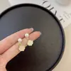 Pendientes de perla nube de diseño simple de nicho estilo coreano moda suave dulce lujo ligero exquisito joyería para orejas versátil