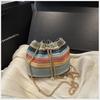 Bolsa Balde Tecida em Palha da Moda para Comércio Exterior para Mulheres de Grande Capacidade 2025 Nova Colorida Casual Férias à Beira-Mar Praia Ombro Único Tecida